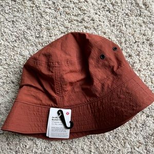 Lululemon on my level bucket hat